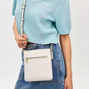 New🤍Coach Mini Rowan File Bag- Gold/chalk- white